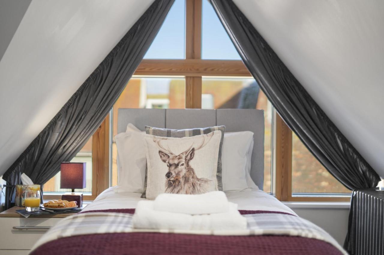 Super Funky Spire View Cottage - Free Gated Parking - Ultra Wifi Canterbury Exteriör bild