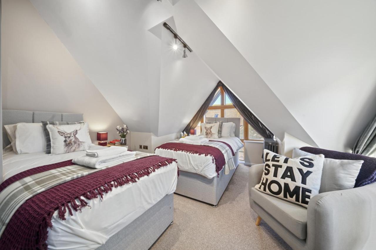 Super Funky Spire View Cottage - Free Gated Parking - Ultra Wifi Canterbury Exteriör bild